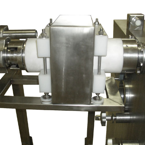 TOR-AL head installed on a vacuum filler